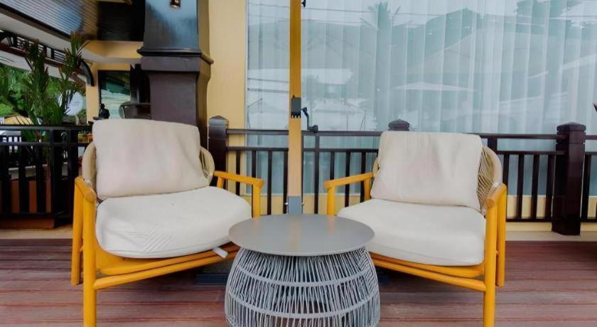 Sarita Chalet & Spa Hotel - Sha Extra Plus Bãi biển Jomtien Ngoại thất bức ảnh