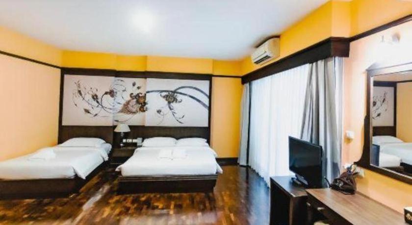 Sarita Chalet & Spa Hotel - Sha Extra Plus Bãi biển Jomtien Ngoại thất bức ảnh